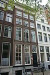 Pand met gevel onder rechte lijst