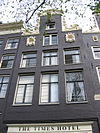 WLM - Minke Wagenaar - The Times Hotel 003 - THE TIMES HERENGRACHT 137 1015 BG Amsterdam +31(0)20-3306030 www.thetimeshotel.nl 34 kamers 70 bedden Rijksmonument 1557 Pand met halsgevel (XVIIIa) met twee oeils-de-boeuf. 