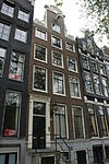 Pand met halsgevel