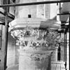 Kapiteel in de kooromgang - Amsterdam - 20012038 - RCE -  Oude Kerk: kapiteel in de kooromgang 