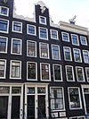 Pand met halsgevel