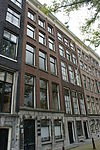 Pand met gevel onder rechte lijst