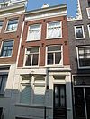 Pand met gevel onder rechte lijst