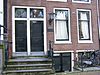 Huis met gevel onder rollagentop