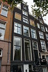 Pand met halsgevel