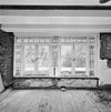 INT. TWEEDE VERDIEPING, GLAS IN LOODRAAM - Amsterdam - 20316974 - RCE -  INT. TWEEDE VERDIEPING, GLAS IN LOODRAAM 