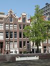 Pand met halsgevel