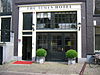 WLM - Minke Wagenaar - The Times Hotel 002 - THE TIMES HERENGRACHT 137 1015 BG Amsterdam +31(0)20-3306030 www.thetimeshotel.nl 34 kamers 70 bedden Rijksmonument 1557 Pand met halsgevel (XVIIIa) met twee oeils-de-boeuf. 