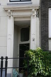 1142 Amsterdam, Geldersekade 47 deuromlijsting.JPG