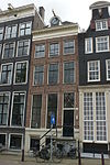 Pand met gevel onder rechte lijst met dakkapel