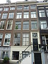 Pand met gevel onder rechte lijst
