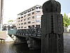 Brug 41.JPG -  Brug 41 over de Keizersgracht in de Vijzelstraat, Amsterdam. Architect Piet Kramer. Sculptuur Hildo Krop 