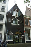 Pakhuis met puntgevel