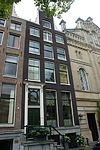 Pand met halsgevel