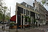 Hoekhuis onder schilddak