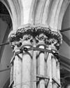 Kapiteel naar het zuid-oosten kolom 22 - Amsterdam - 20012604 - RCE -  Nieuwe Kerk: kapiteel naar het zuid-oosten kolom 22 
