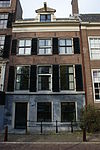 Huis onder dwars dak