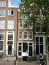 Pand met klokgevel