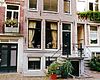Pand met halsgevel