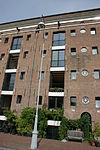 Amsterdam - Entrepotdok - Mei.JPG - Amsterdam, Entrepotdoksluis 