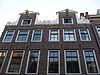Pand met halsgevel