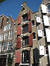 Pakhuis met puntgevel