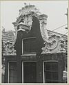 Geveltop grachtenhuis met ornament - Amsterdam - 20319367 - RCE -  Geveltop: Geveltop grachtenhuis met ornament 