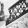 INTERIEUR, BEGANE GROND, TRAPPENHUIS, GESNEDEN BALUSTRADE - Amsterdam - 20298395 - RCE -  Huis van Brienen: INTERIEUR, BEGANE GROND, TRAPPENHUIS, GESNEDEN BALUSTRADE 