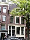 Huis onder dwars dak