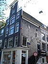 Hoekhuis met halsgevel