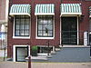 WLM - Minke Wagenaar - Singel Hotel 006 - SINGEL HOTEL SINGEL 13-17 1012 VC Amsterdam +31(0)20-6263108 www.singelhotel.nl 32 kamers 66 bedden Singel 13 is rijksmonument 5149 Pand met gevel onder rechte lijst (XIXa), met empire deurpartij. 