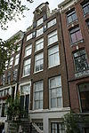 Pand met halsgevel