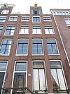 Huis met halsgevel