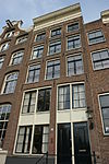 Pand met gevel onder rechte lijst