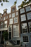 Pand met halsgevel