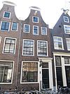 Pand met klokgevel