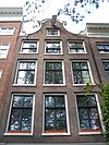 Pand met klokgevel