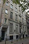 Dubbel huis met fijn gelede zandstenen louis