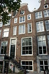 Pand met klokgevel