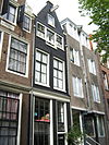 Huis met gevel onder punttop