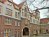 Amsterdam - Zaanhof VII.JPG -  Amsterdam, Spaarndammerbuurt. Deel van Zaanhof dat is gebouwd door woningbouwvereniging Het Westen. Architect Herman Walenkamp, ontworpen in 1915-1916, voltooid 1920. 