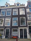 Huis onder dwars dak