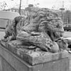 Beeld van een tijger, rechts naast de ingang van het hoofdgebouw van Artis - Amsterdam - 20280995 - RCE -  Dierentuin Artis: Beeld van een tijger, rechts naast de ingang van het hoofdgebouw van Artis 