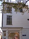 Herengracht 305 top.JPG - This image was uploaded as part of Wiki Loves Monuments 2011. Afrikaans | Ð±ÐµÐ»Ð°Ñ€ÑƒÑÐºÐ°Ñ | Ð±ÐµÐ»Ð°Ñ€ÑƒÑÐºÐ°Ñ (Ñ‚Ð°Ñ€Ð°ÑˆÐºÐµÐ²Ñ–Ñ†Ð°)â€Ž | brezhoneg | catalÃ  | ÄeÅ¡tina | dansk | Deutsch | Zazaki | English | Esperanto | espaÃ±ol | eesti | franÃ§ais | Frysk | galego | Alemannisch | ×¢×‘×¨×™×ª | magyar | italiano | LÃ«tzebuergesch | Ð¼Ð°ÐºÐµÐ´Ð¾Ð½ÑÐºÐ¸ | à´®à´²à´¯à´¾à´³à´‚…
