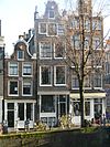 Pand met klokgevel