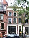 Pand met gevel onder rechte lijst