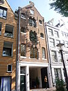 Pakhuis met puntgevel