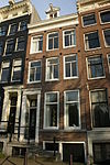Pand met gevel onder rechte lijst met dakkapel