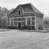 Zogenaamd Pesthuisje bij klooster Sint Elisabethdal, voorzijde - Amsterdam - 20099812 - RCE -  Klooster Sint Elisabethsdal: Zogenaamd Pesthuisje bij klooster Sint Elisabethdal, voorzijde (opmerking: Oud adres: Roggelseweg 57) 