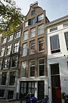 Pand met gevel onder rollagentop